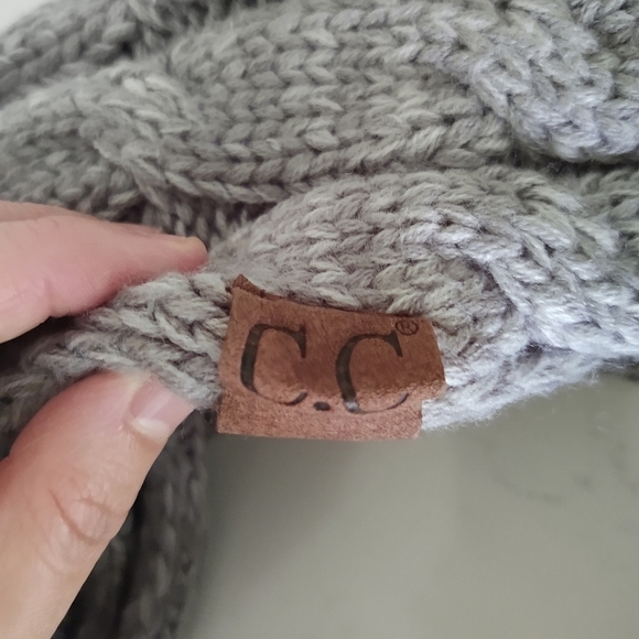 Cc | Knit Infinity Scarf - Picture 4 of 5